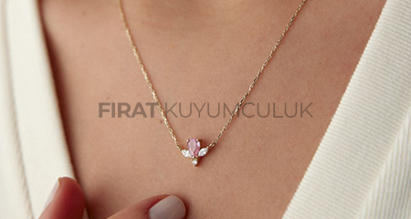 Altın Kolyenin Zarafeti: Fırat Kuyumculuk’ta Işıltıyı Keşfedin