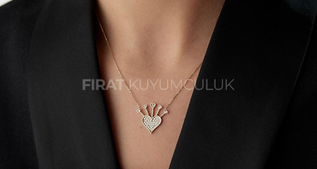 Öğretmenler Günü İçin En Zarif Seçim: Fırat Kuyumculuk’tan Değerli Altın Hediyeler