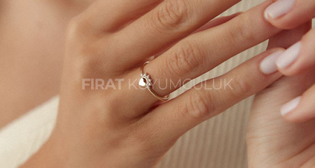 Öğretmenler Günü İçin En Zarif Altın Hediyeler