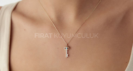 Yılbaşı Takı Hediyeleri: Fırat Kuyumculuk ile Yeni Yılda Işıltı Hediye Et