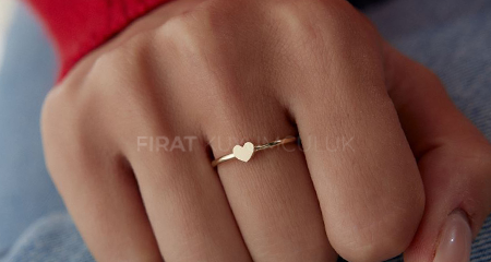 Sevgililer Günü İçin Anlamlı Hediyeler: Kalıcı Duyguların Zarif İfadesi