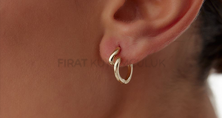 Altın Küpe Modelleri: Zarafetin En Işıltılı Detayı