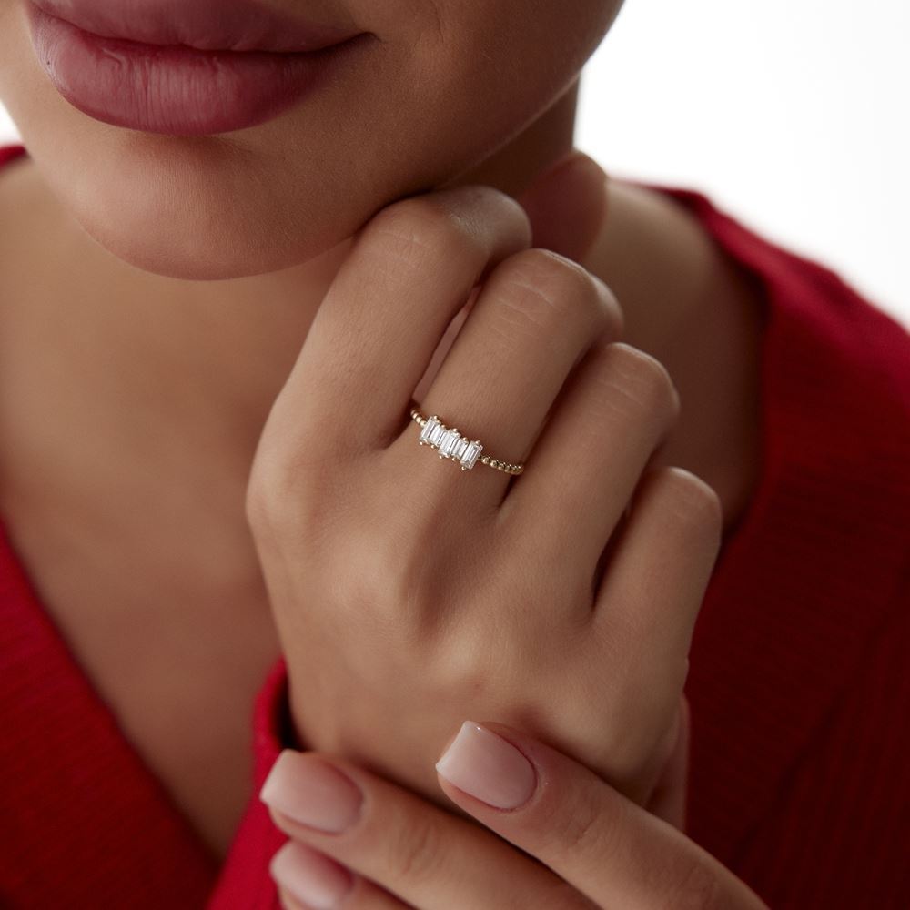 Burgu Tasarım Baget Taşlı Yüzük