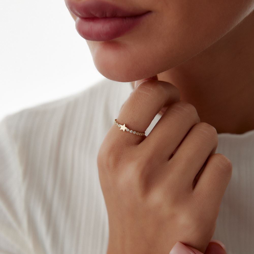 Yıldız Nokta Taşlı Tasarım Yüzük