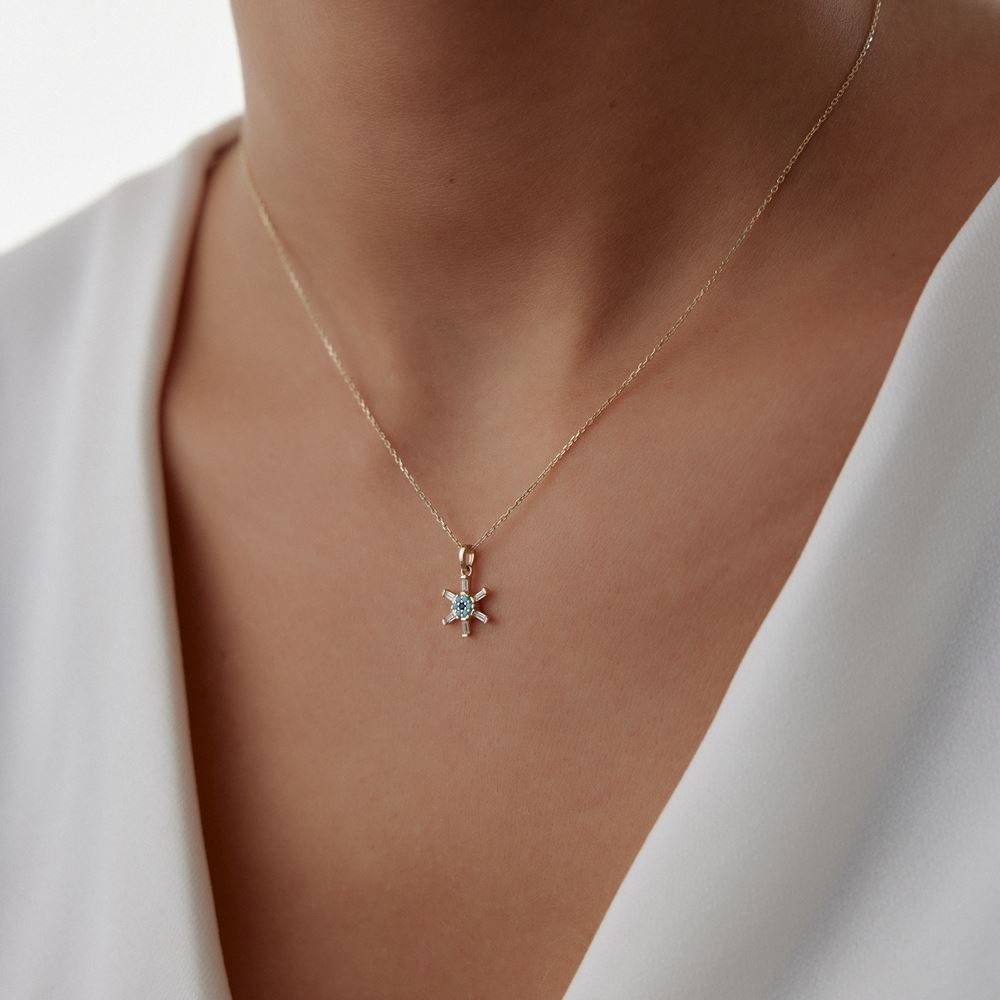 Parçalı Taşlı Çiçek Kolye