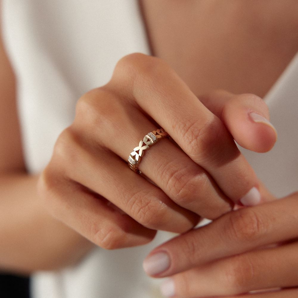 V Tasarım Taşlı Yüzük