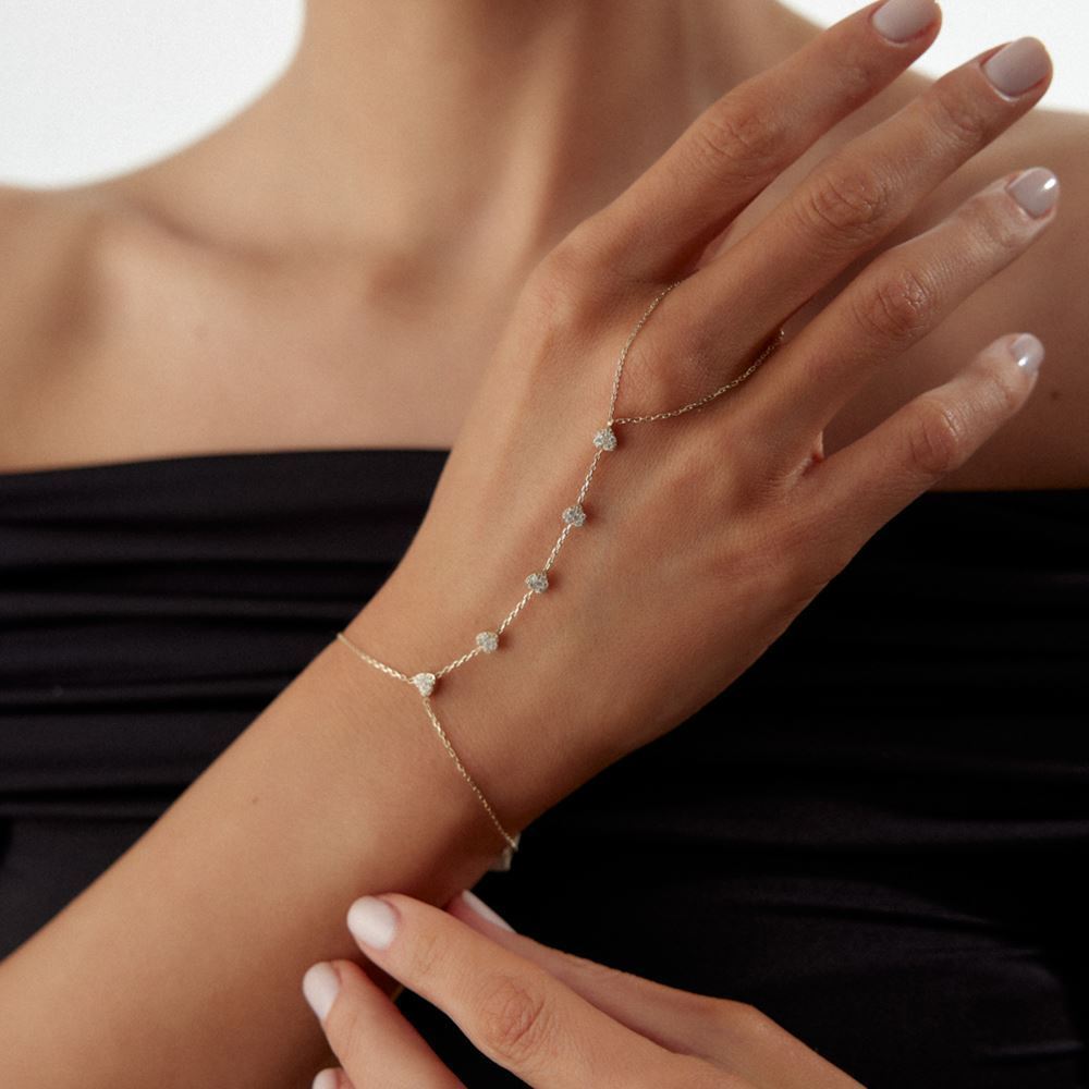 Kalp Taşlı Şahmeran