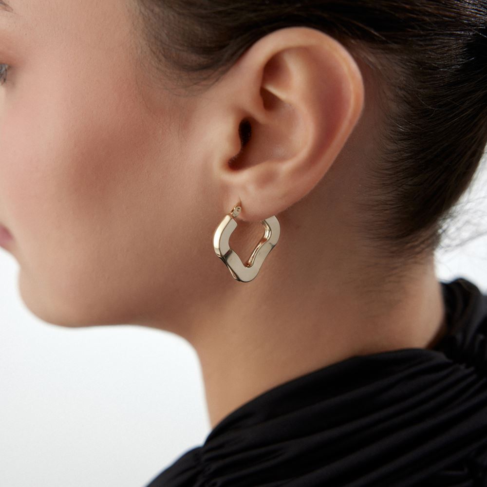 V Sade Tasarım Küpe