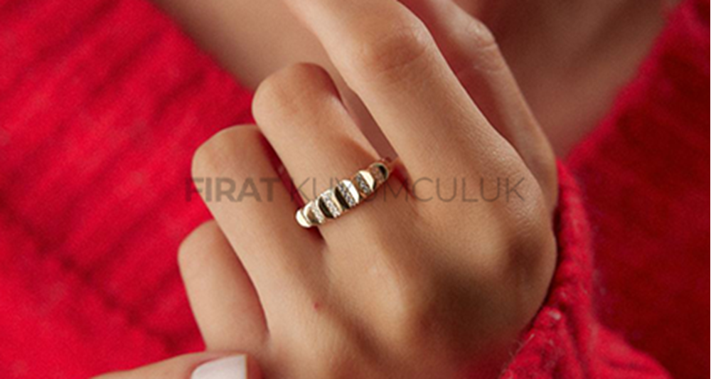 Altın Bakım ve Temizleme Yöntemleri – Fırat Kuyumculuk Rehberi