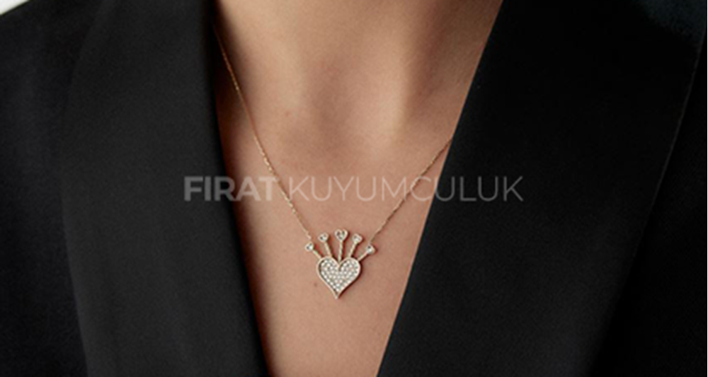 Öğretmenler Günü İçin En Zarif Seçim: Fırat Kuyumculuk’tan Değerli Altın Hediyeler