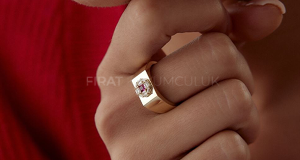 Sevgililer Günü Hediyesi Seçerken Anlam, Zarafet ve Kalıcılık