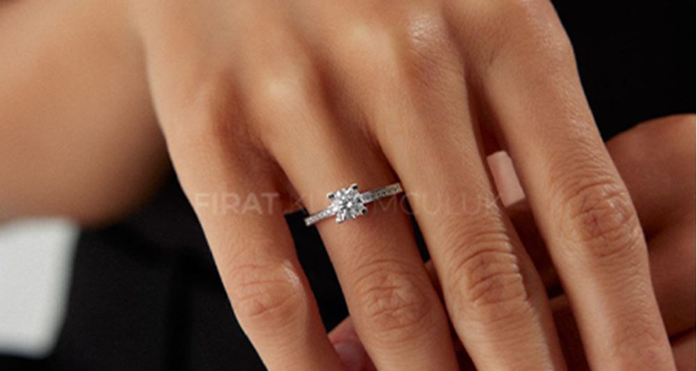 Diyarbakır Tektaş Yüzük Seçim Rehberi: Aşkı ve Zarafeti Bir Araya Getiren Özel Tasarımlar