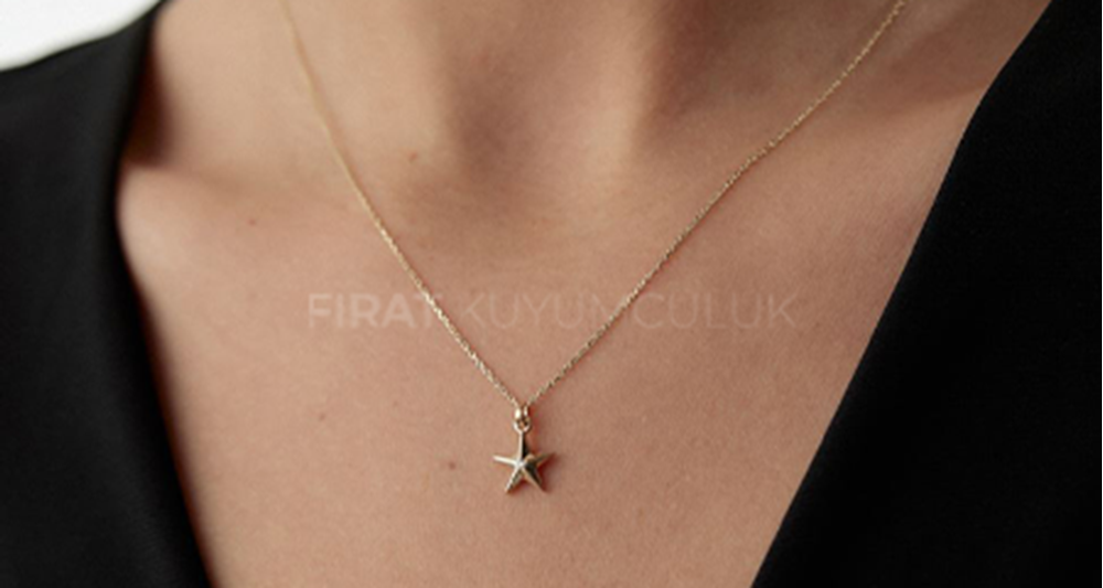 Altın Kolye Modelleri: Zarafeti ve Anlamı Bir Arada Sunan Zamansız Takılar