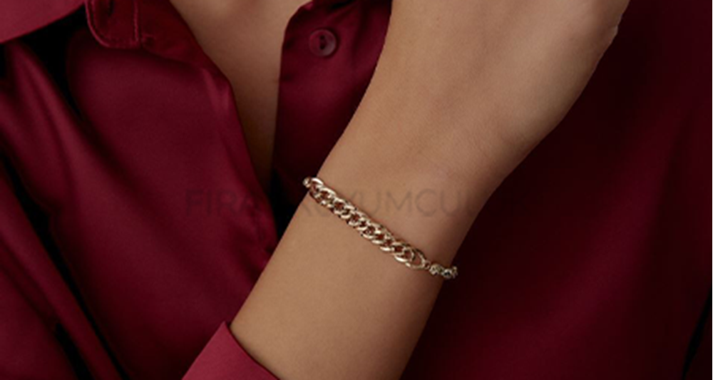 Rose Altın Takı Trendleri: Zarafetin Modern Yorumu