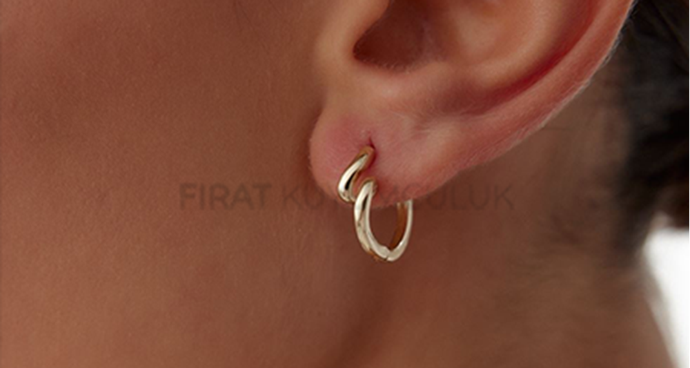 Altın Küpe Modelleri: Zarafetin En Işıltılı Detayı