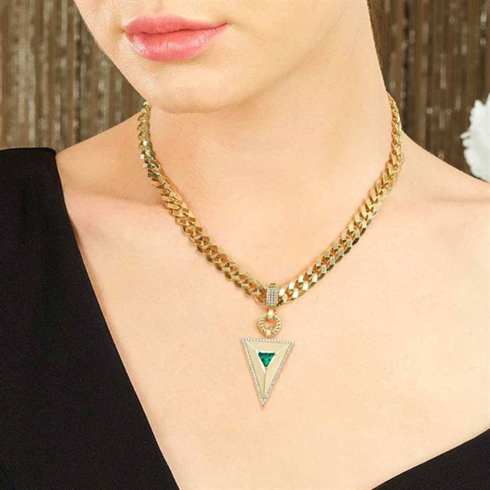 Zümrüt Pramit Kolye Ucu Charm